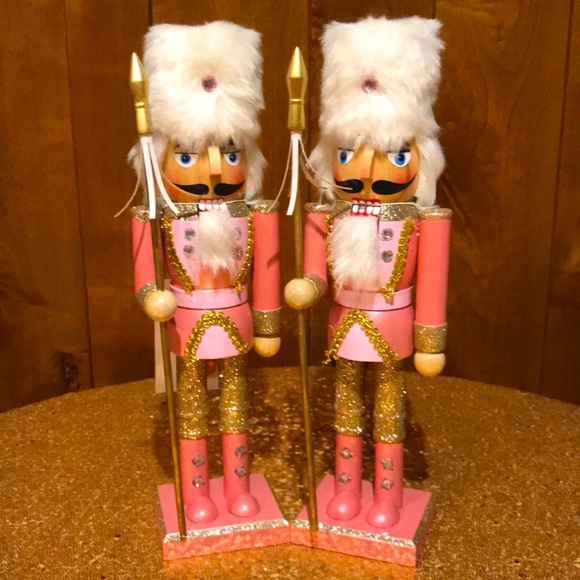 Hobby Lobby Holiday Nwt Set Of 2 Pink 4 Holiday Nutcrackers Poshmark